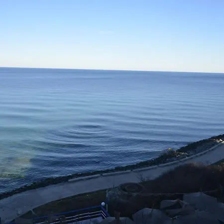 Ashram Otel Primorsko